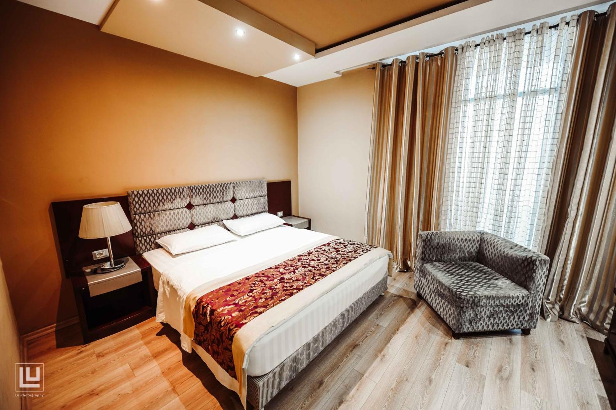 Hotel Arifi Shkodër Exterior foto